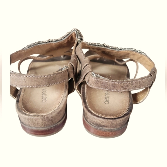 Aetrex Women's Chic Beaded Tan Leather Thong Velcro Closure Sandals Sz 38 - Picture 7 of 9